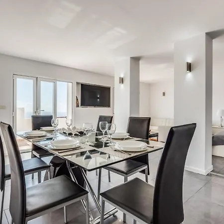 Duplex Sunset View Apartment